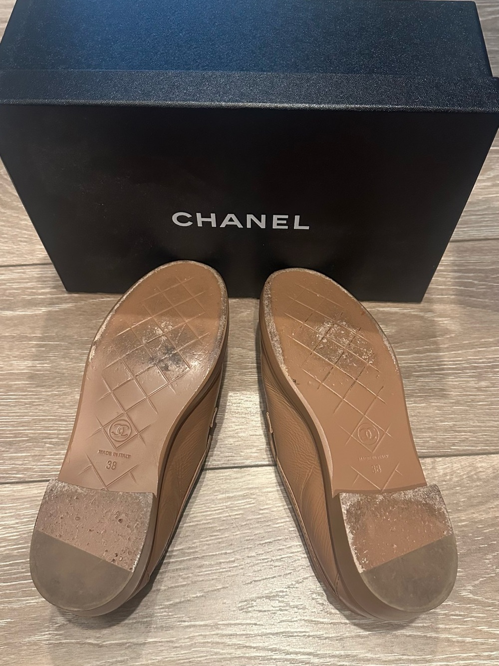 CHANEL Quilted CC Logo Leather Loafers in Tan Brown - Picture 4 of 5